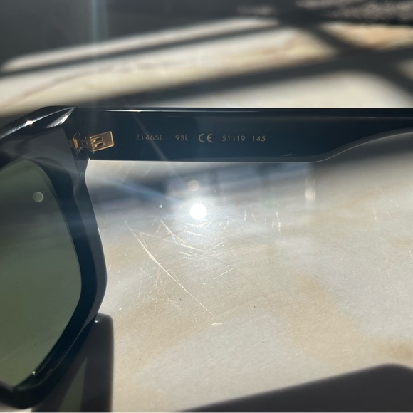 Louis Vuitton acetate Blanca sunglasses in black - Picture 3 of 8